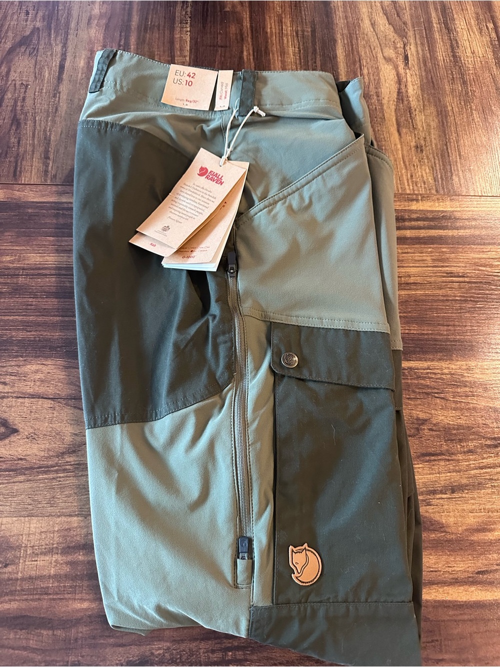 Fjallraven Women’s Two-Tone Olive Cargo Pants